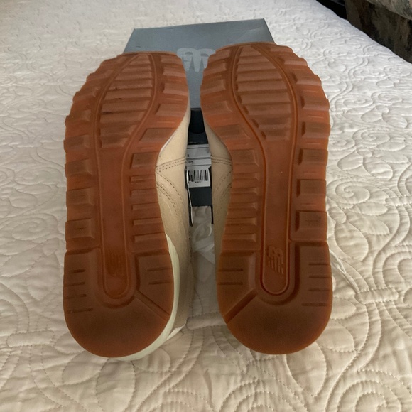 New Balance 996 Women Sneakers - Picture 5 of 5